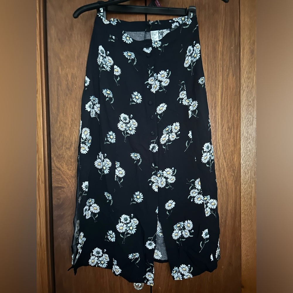 H&M Daisy Skirt